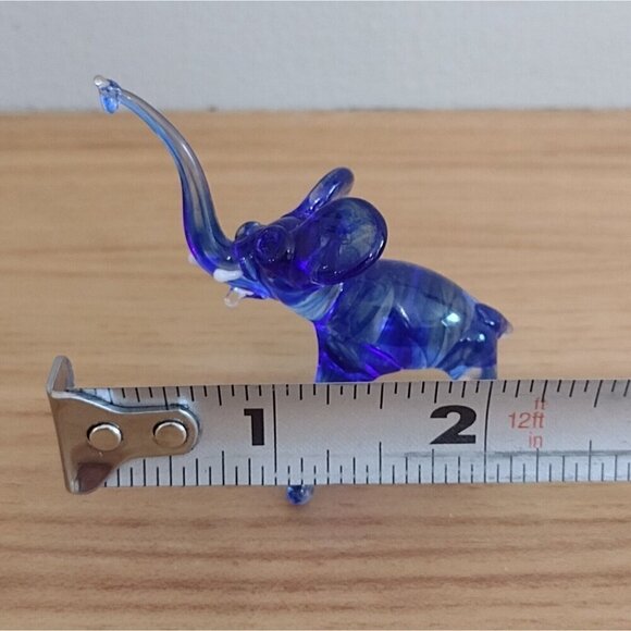 Vtg Miniature Art Glass Elephant Figurine Trunk Up Cobalt Blue Swirl Hand Blown - Picture 7 of 7